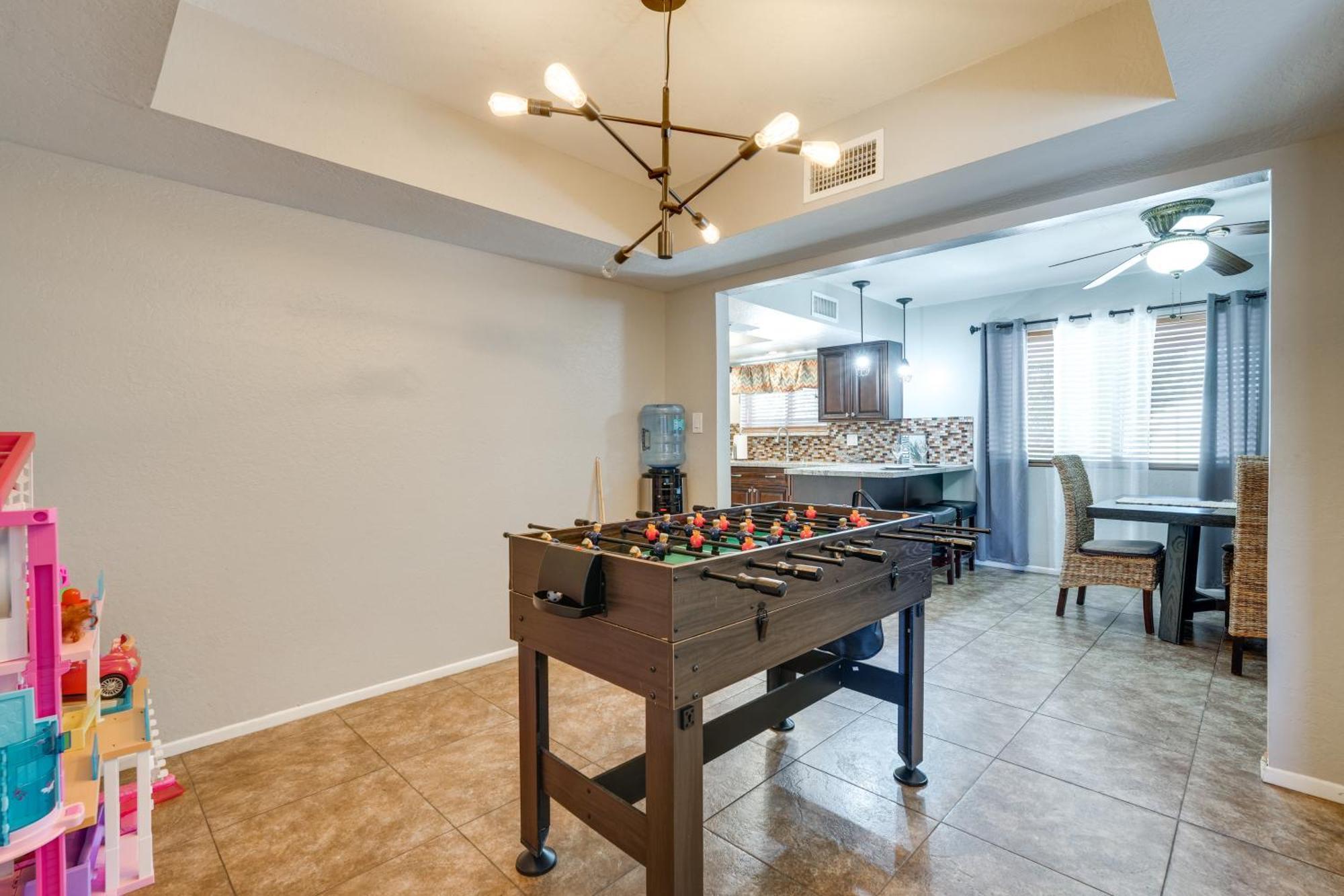 Phoenix Home With Pool About 10 Mi To Camelback Mtn Eksteriør billede