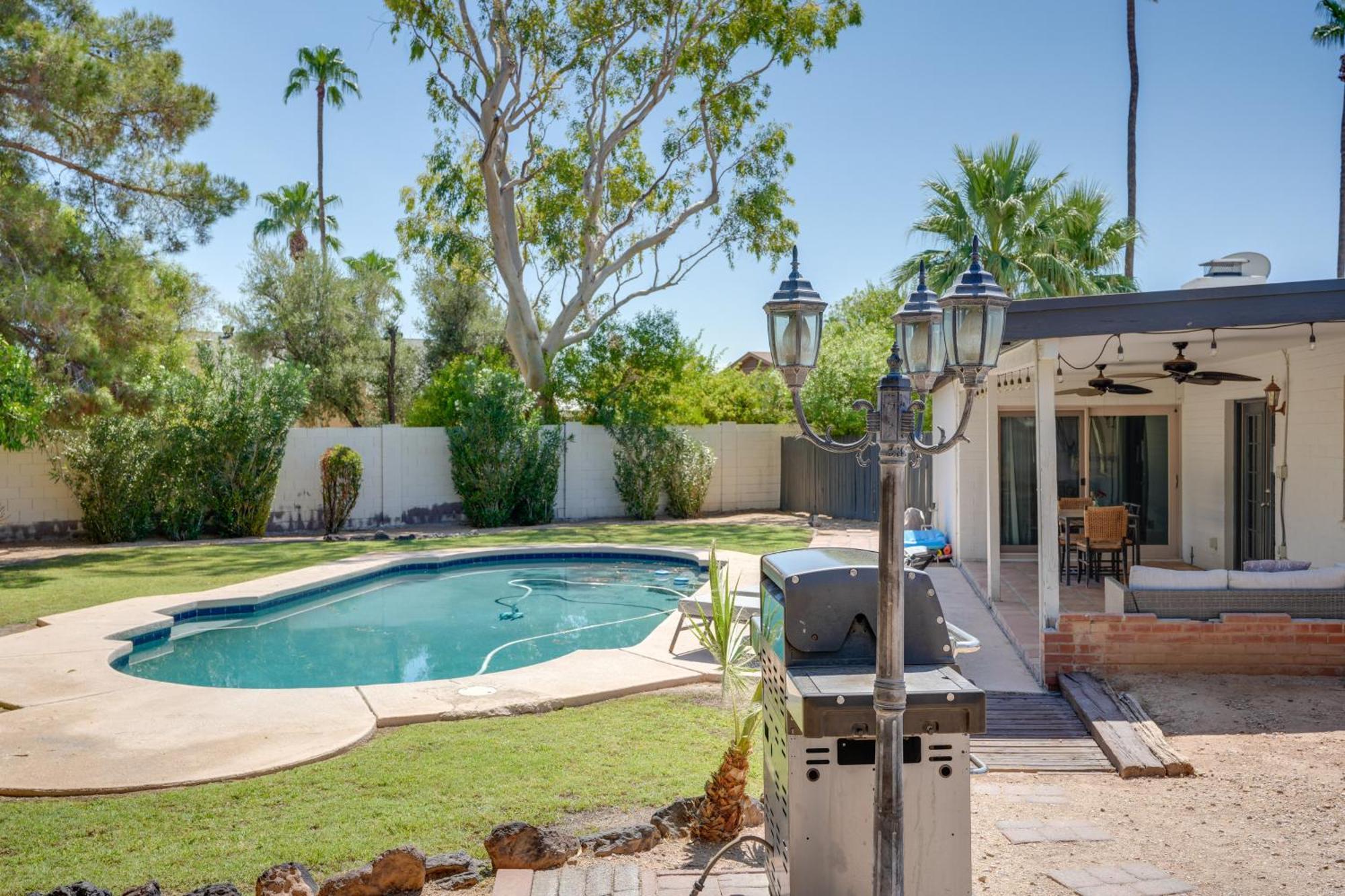 Phoenix Home With Pool About 10 Mi To Camelback Mtn Eksteriør billede