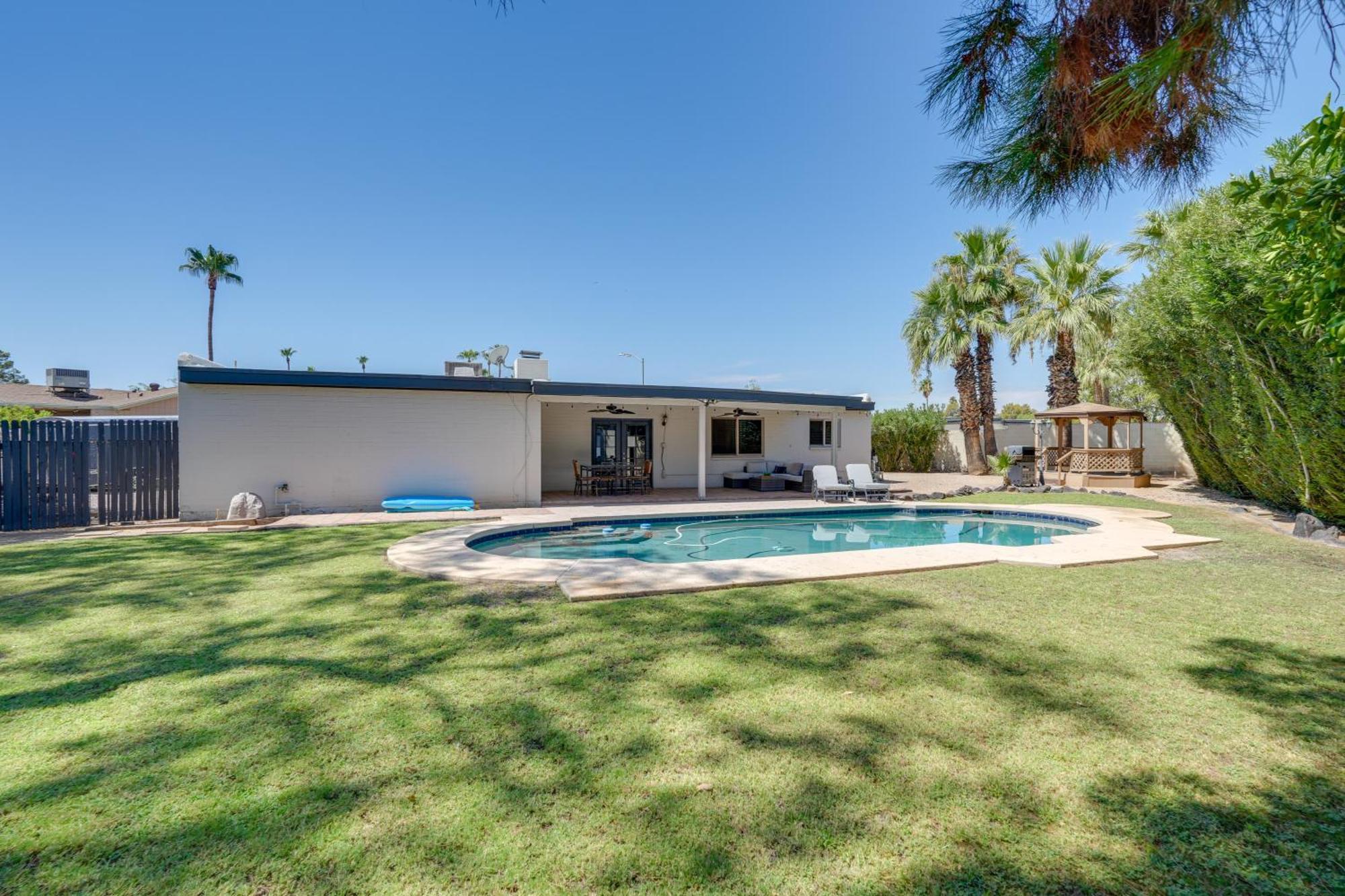 Phoenix Home With Pool About 10 Mi To Camelback Mtn Eksteriør billede